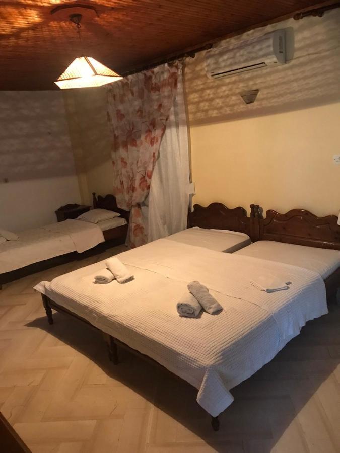 Angela - Zoi Rooms Skiathos-stad Buitenkant foto