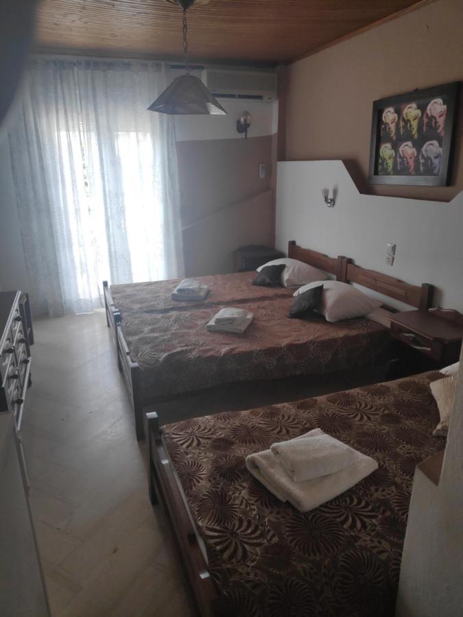 Angela - Zoi Rooms Skiathos-stad Buitenkant foto