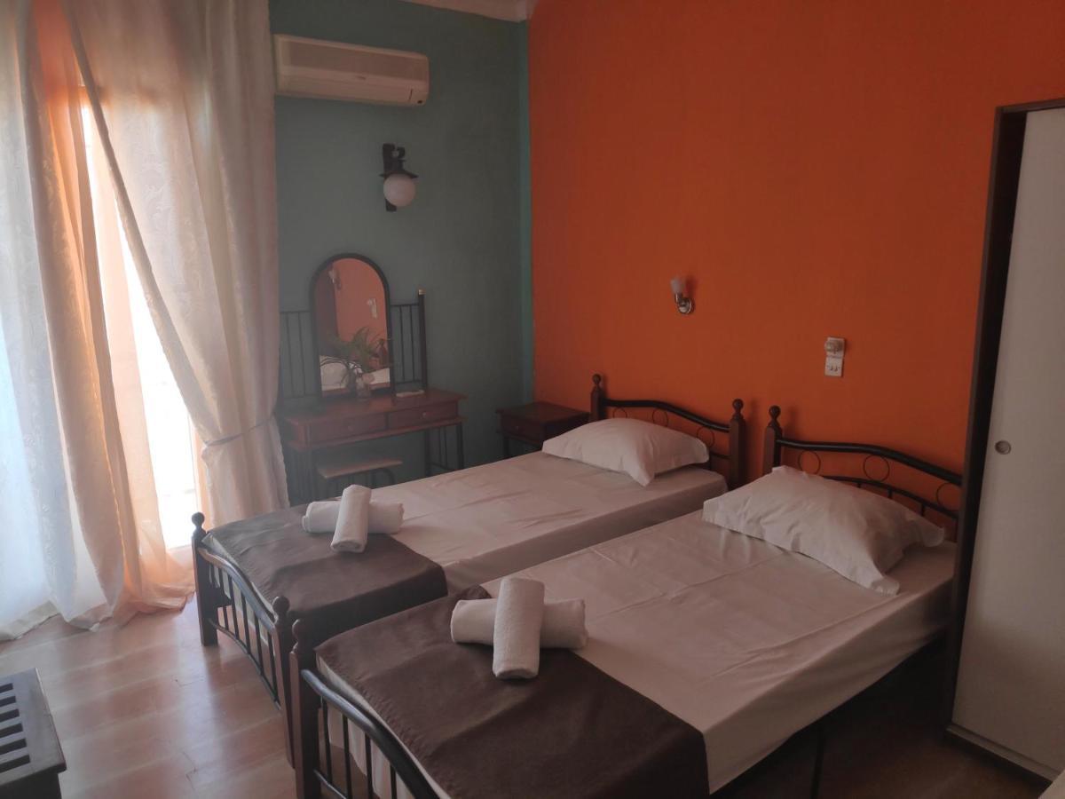 Angela - Zoi Rooms Skiathos-stad Buitenkant foto